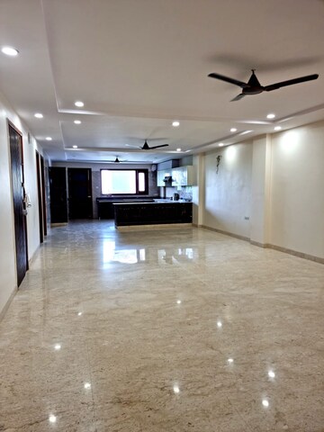 Parking in 3 BHK Apartment at Bestech Park View Residency, Sector 3 – for Rent