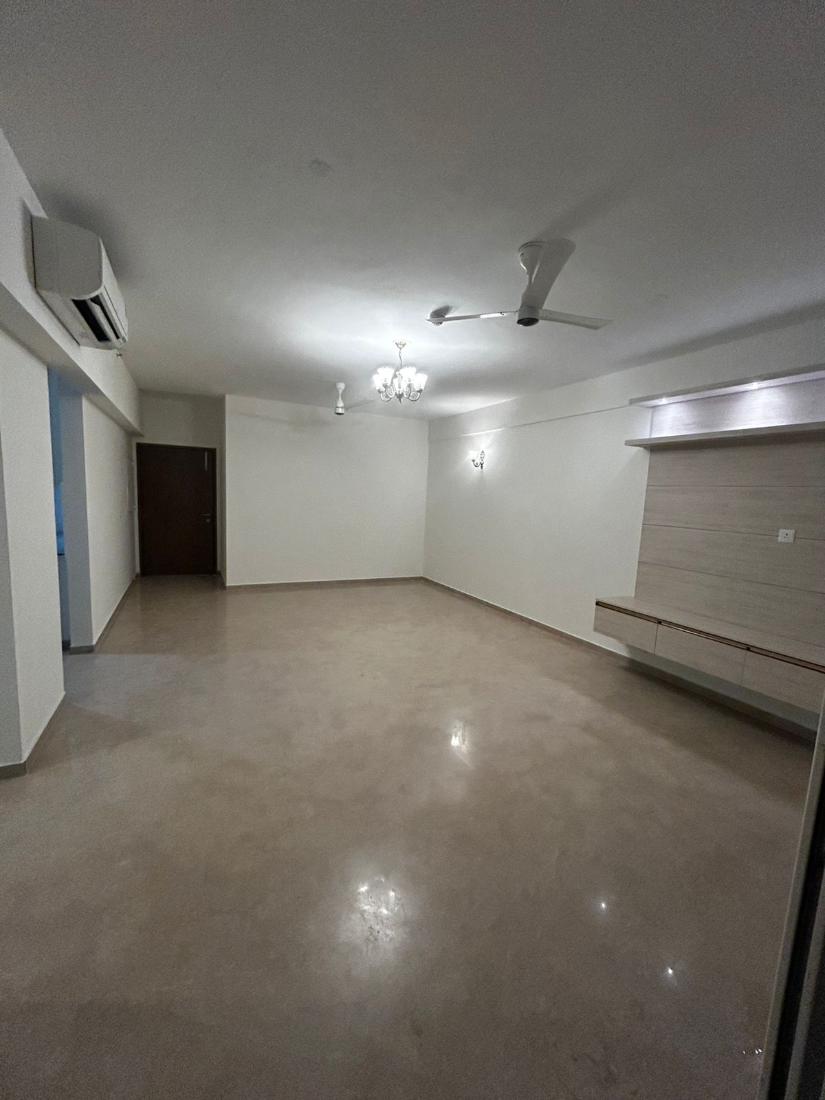 3 BHK + Servant Room 1920 Sq.Ft. Apartment in Bestech Park View Residency
