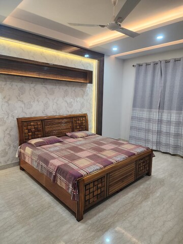 Bedroom in 1 BHK Apartment at Ansal Celebrity Suites, Sector 2 – for Rent