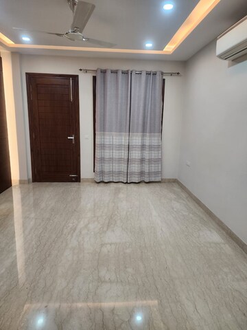 Room in 2 BHK Builder Floor at Palam Vihar Residents Association, Palam Vihar – for Rent