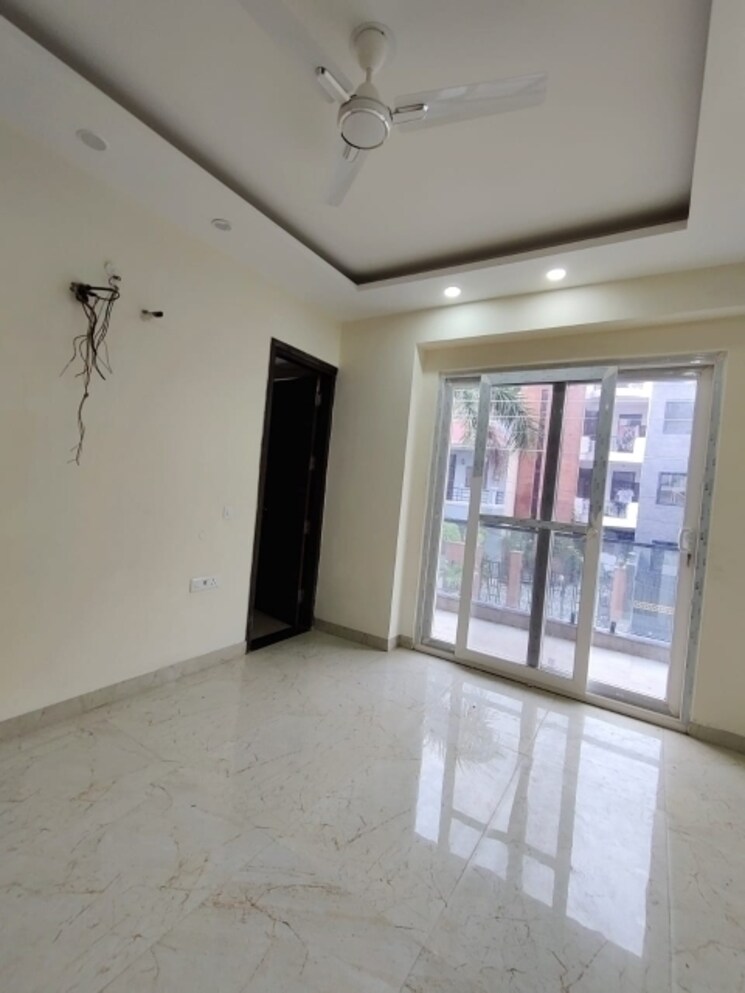 Room, palam vihar 3 Bedroom 293 Sq.Yd. Independent House In Palam Vihar Gurgaon 8783210