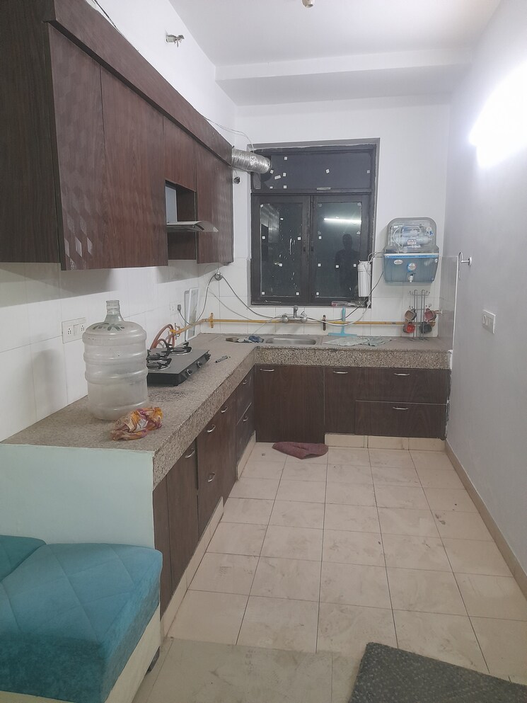 Kitchen, srs-pearl-heights 2.5 Bedroom 1375 Sq.Ft. Apartment In Sector 87 Faridabad 8783220