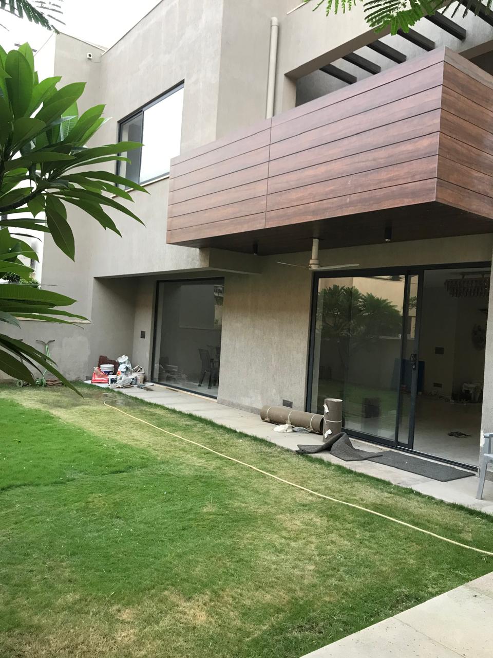 5 BHK + Extra Room 502 Sq.Ft. Villa in Unitech Uniworld Resorts-The Residences
