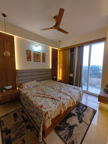 Bedroom in 2 BHK Builder Floor at Shri Balaji Railway Enclave, Lal Kuan – for Rent