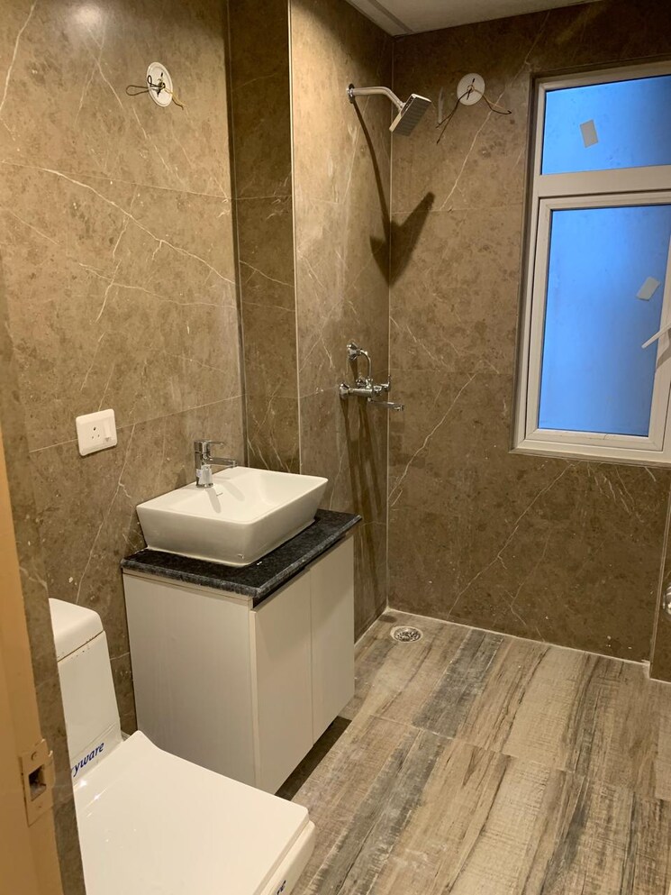 Bathroom, shree-homes-noida 2 Bedroom 950 Sq.Ft. Builder Floor In Sector 73 Noida 8783261