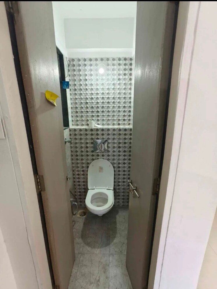 Bathroom, brahma-waterbay 1 Bedroom 638 Sq.Ft. Apartment In Kalyani Nagar Pune 8783300