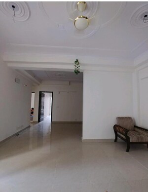 Room in 3 BHK Apartment at Aims Golf City, Sector 75 – for Sale