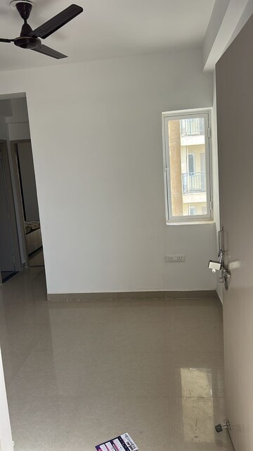 Room in 2 BHK Apartment at Ravi Surya Residency, Gandhi Path – for Rent