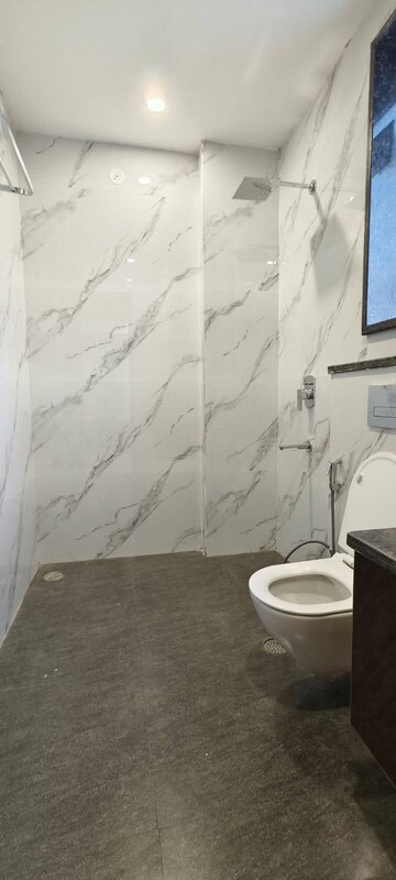Master Bedroom in 3 BHK Builder Floor at Pitampura – for Rent
