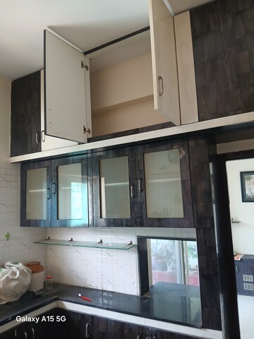Furnished Amenities in 3 BHK Apartment at solitaire ragavendra, Kondapur – for Rent