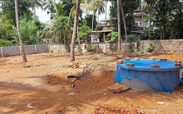 Plot For Sale in Nadathara