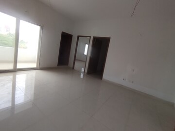 Room in 3 BHK Apartment at Manikonda – for Sale