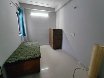 Furnished Amenities in 3 BHK Builder Floor at South City 1 – for Rent