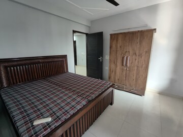 Bedroom in 3 BHK Builder Floor at South City 1 – for Rent