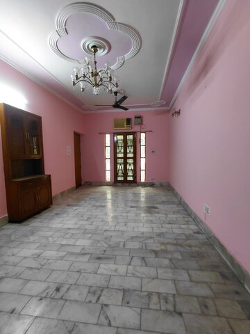 2 BHK Apartment For Rent in Janakpuri