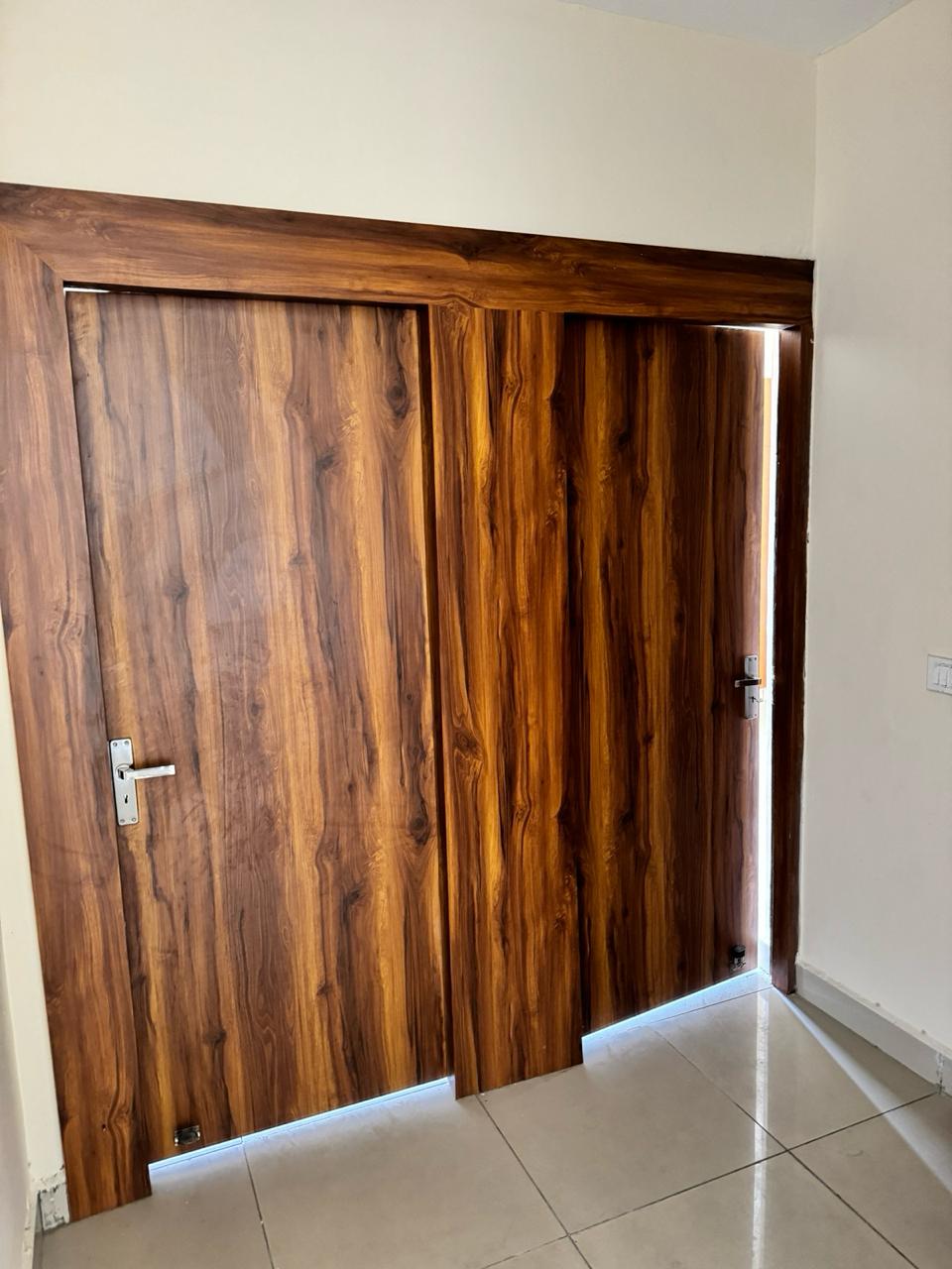 3.5 BHK + Extra Room Apartment For Rent in Panchsheel Greens II