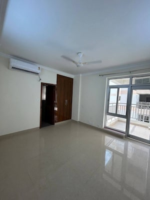 Room in 2 BHK Apartment at Lotus Elise, Sector 99 – for Sale