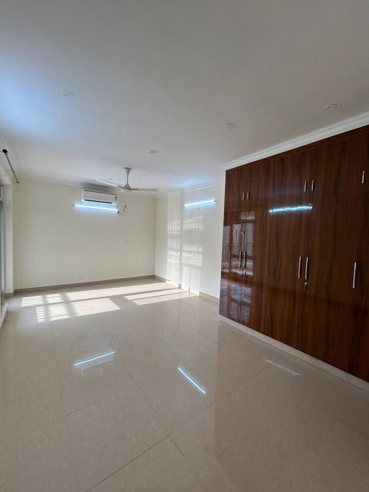 Room, lotus-elise 2 Bedroom 1450 Sq.Ft. Apartment In Sector 99 Gurgaon 8783620