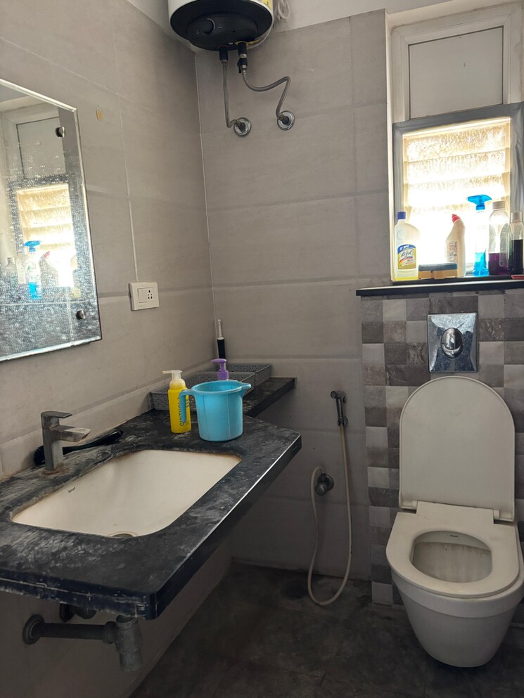 Bathroom, madhapur 2 Bedroom 1250 Sq.Ft. Builder Floor In Madhapur Hyderabad 8783621