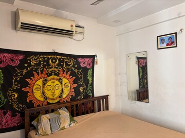 Bedroom in 2 BHK Builder Floor at Madhapur – for Rent