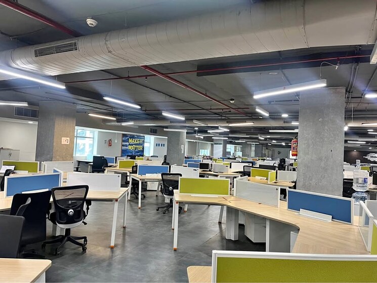 Gym, new palasia Commercial Office Space 2000 Sq.Ft. In New Palasia Indore 8782262