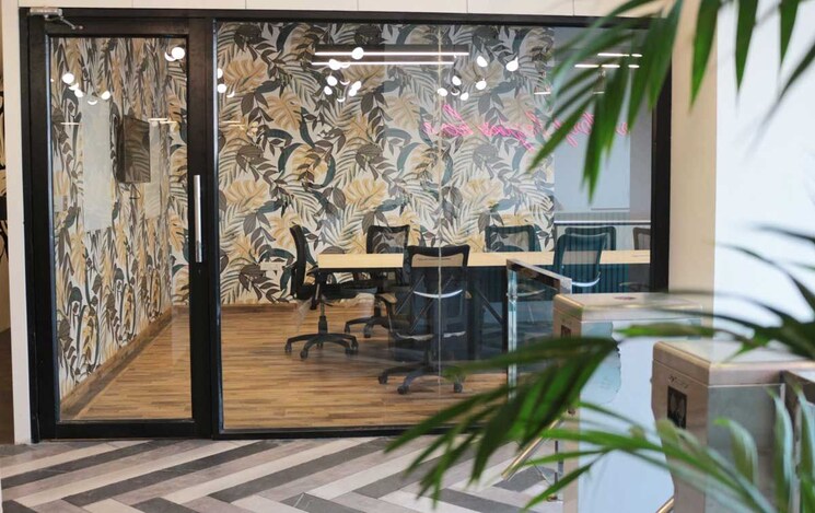 Gym, new palasia Commercial Office Space 1200 Sq.Ft. In New Palasia Indore 8783705