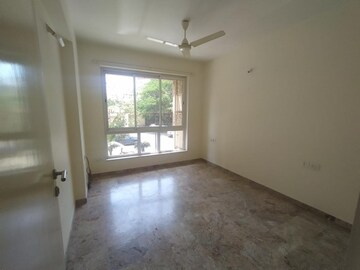 Room in 2 BHK Apartment at Casa Marina CHS LTD, Ghodbunder Road – for Rent