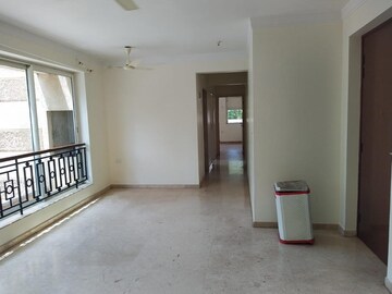 Room in 2 BHK Apartment at Casa Marina CHS LTD, Ghodbunder Road – for Rent