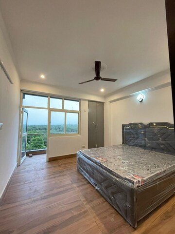 Bedroom in 1 BHK Apartment at Palm Residency Chhatarpur, Chattarpur – for Rent