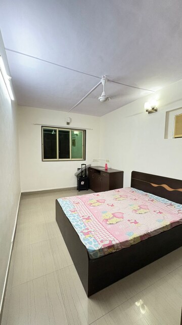 Bedroom in 2 BHK Apartment at Hiranandani Gardens, Powai – for Rent
