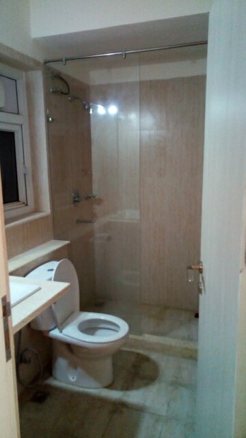Bathroom in 2 BHK Apartment at Signature Global Orchard Avenue, Sector 93 – for Rent