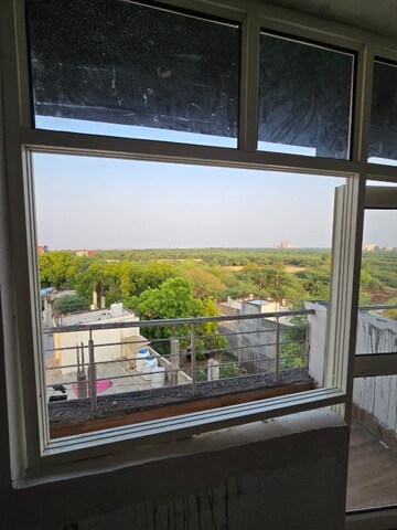 Balcony in 1 BHK Builder Floor at Saket – for Rent