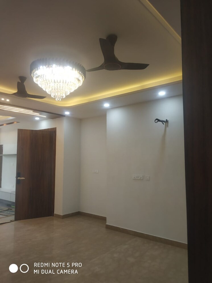 Room, sector 57 3 Bedroom 1838 Sq.Ft. Builder Floor In Sector 57 Gurgaon 8783743
