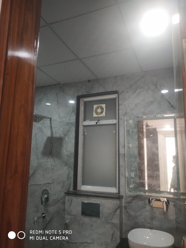 Bathroom, sector 57 3 Bedroom 1838 Sq.Ft. Builder Floor In Sector 57 Gurgaon 8783743