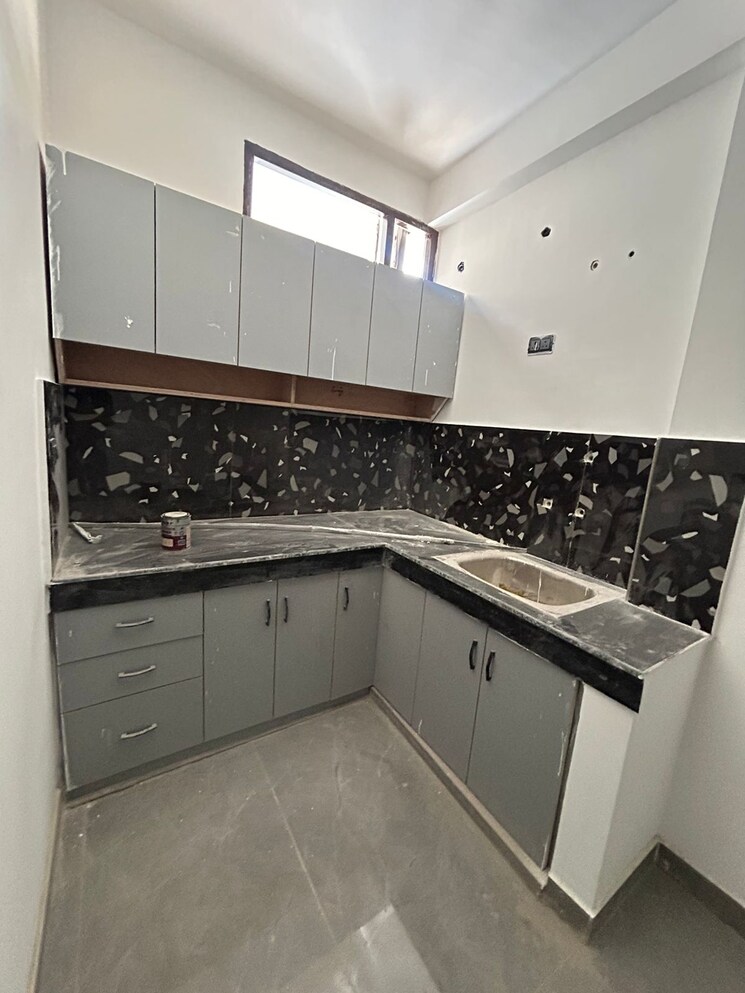 Kitchen, palm-residency-chhatarpur 1 Bedroom 900 Sq.Yd. Builder Floor In Chattarpur Delhi 8783764