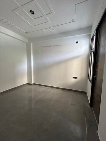 Furnished Amenities in 1 BHK Builder Floor at Palm Residency Chhatarpur, Chattarpur – for Rent