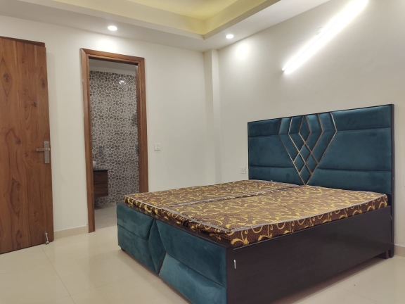 3 BHK Builder Floor For Rent in Saket