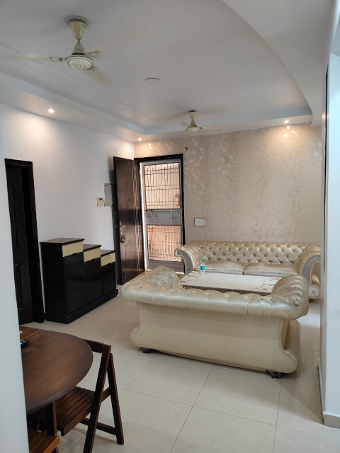 2 BHK + Pooja Room Apartment For Rent in Prateek Wisteria