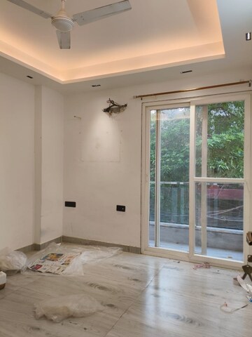 Room in 2 BHK Builder Floor at Saket – for Rent