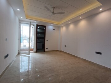 Room in 3 BHK Builder Floor at Saket – for Rent