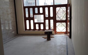 2 BHK Builder Floor For Sale in Vikas Puri