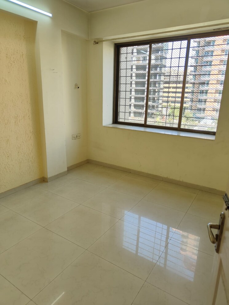 Room, vijay-garden 1 Bedroom 450 Sq.Ft. Apartment In Ghodbunder Road Thane 8783810