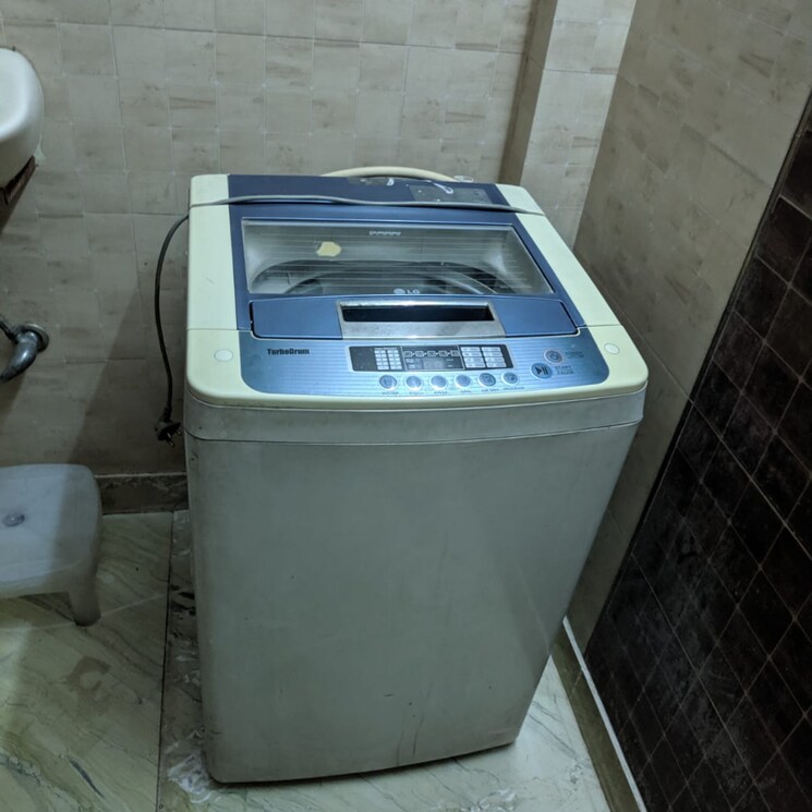 Bathroom, lajpat nagar ii 2 Bedroom 900 Sq.Ft. Builder Floor In Lajpat Nagar ii Delhi 8783830