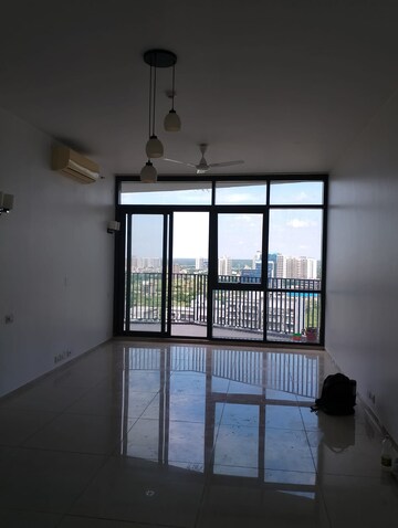 Room in 2 BHK Apartment at Ireo Skyon, Sector 60 – for Rent