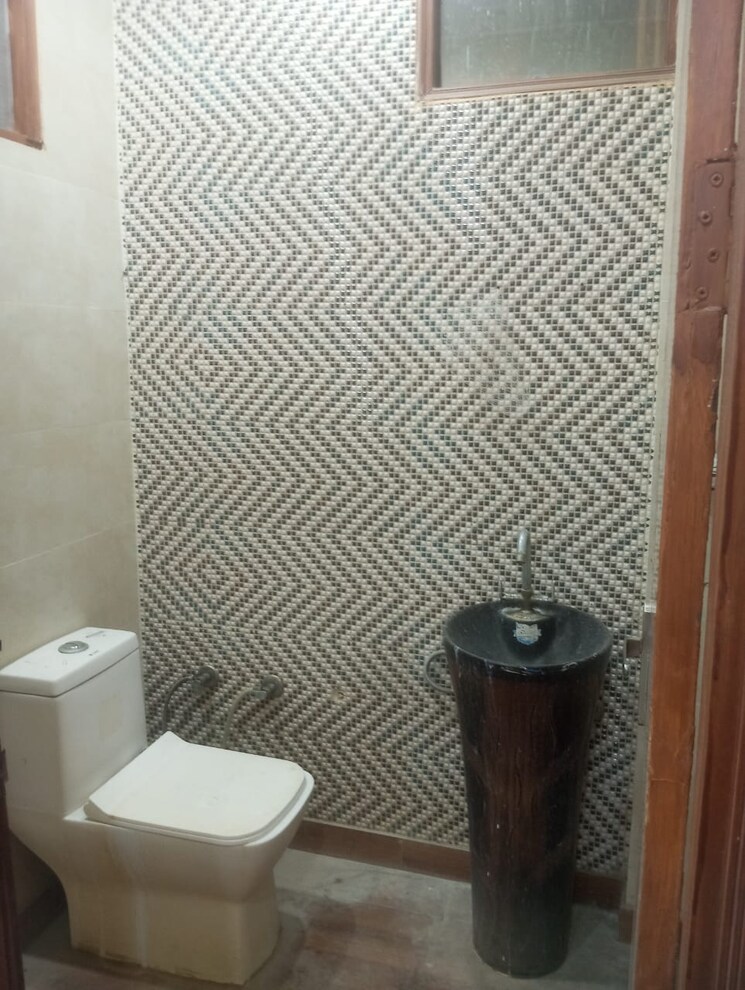 Bathroom, burari 2 Bedroom 85 Sq.Yd. Builder Floor In Burari Delhi 8783828