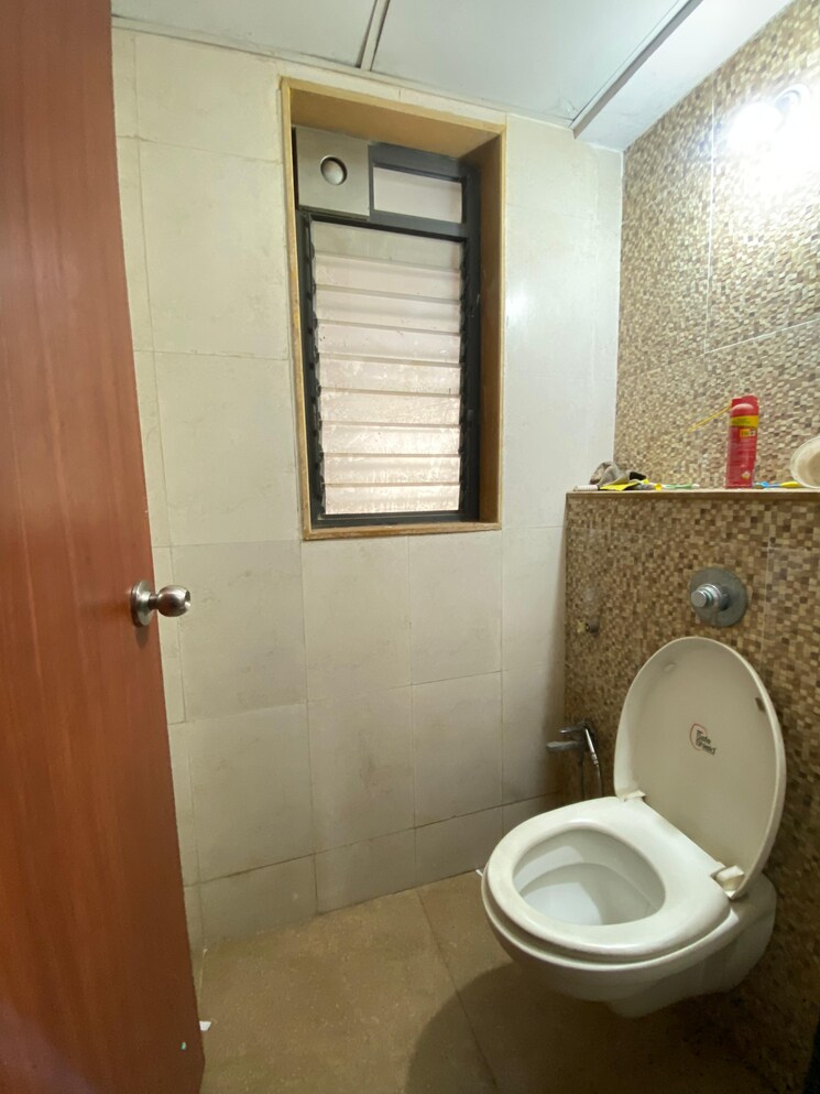 Bathroom, lodha-palava-city-lakeshore-greens 1 Bedroom 720 Sq.Ft. Apartment In Dombivli East Thane 8783818