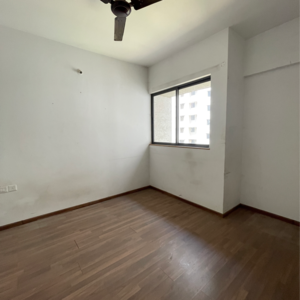 Room in 1 BHK Apartment at Lodha Downtown, Taloja Bypass Road – for Sale
