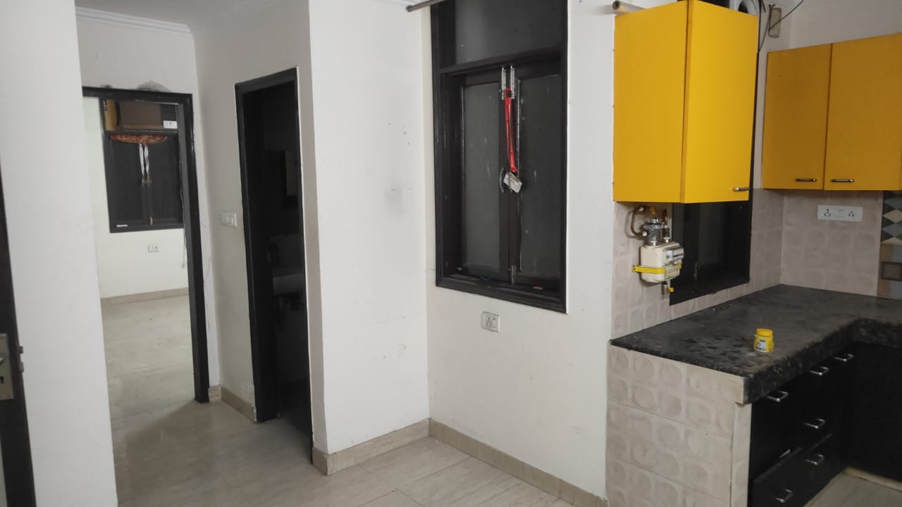 1 BHK Builder Floor For Rent in Saket