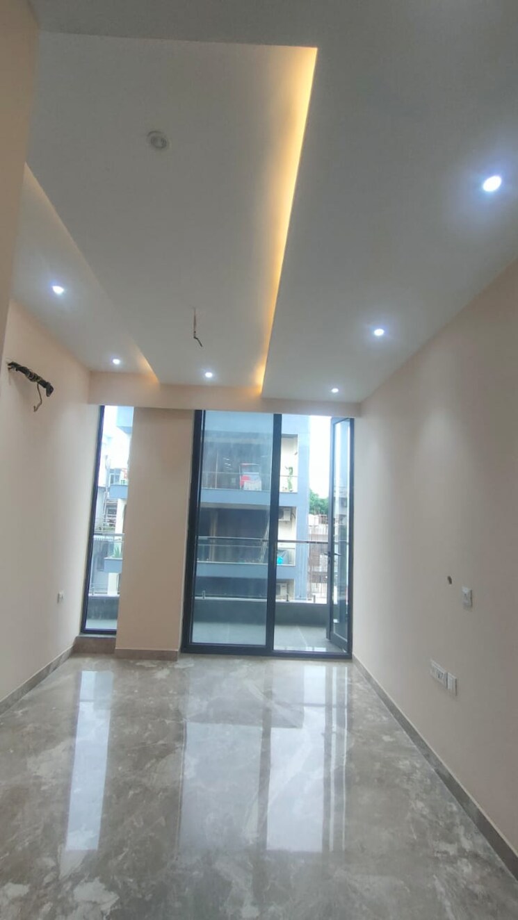 Room, sector 57 3 Bedroom 186 Sq.Yd. Builder Floor In Sector 57 Gurgaon 8783824