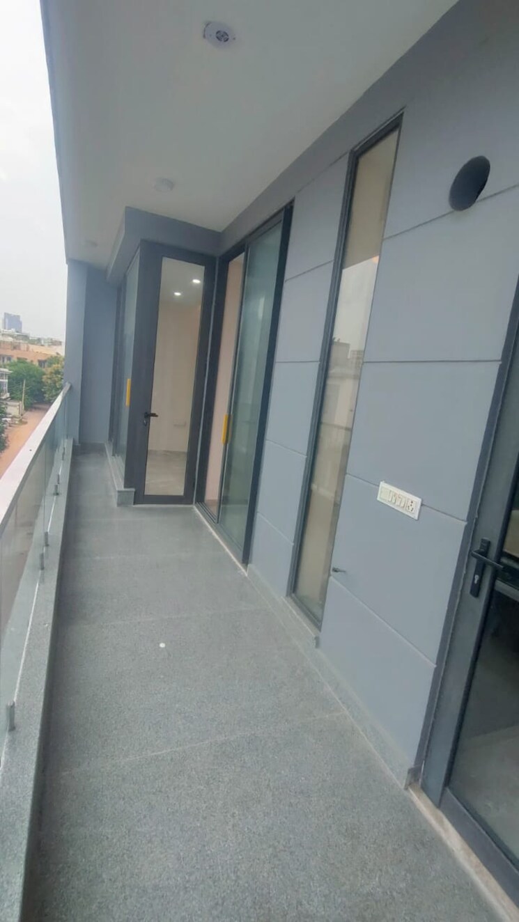 Balcony, sector 57 3 Bedroom 186 Sq.Yd. Builder Floor In Sector 57 Gurgaon 8783824